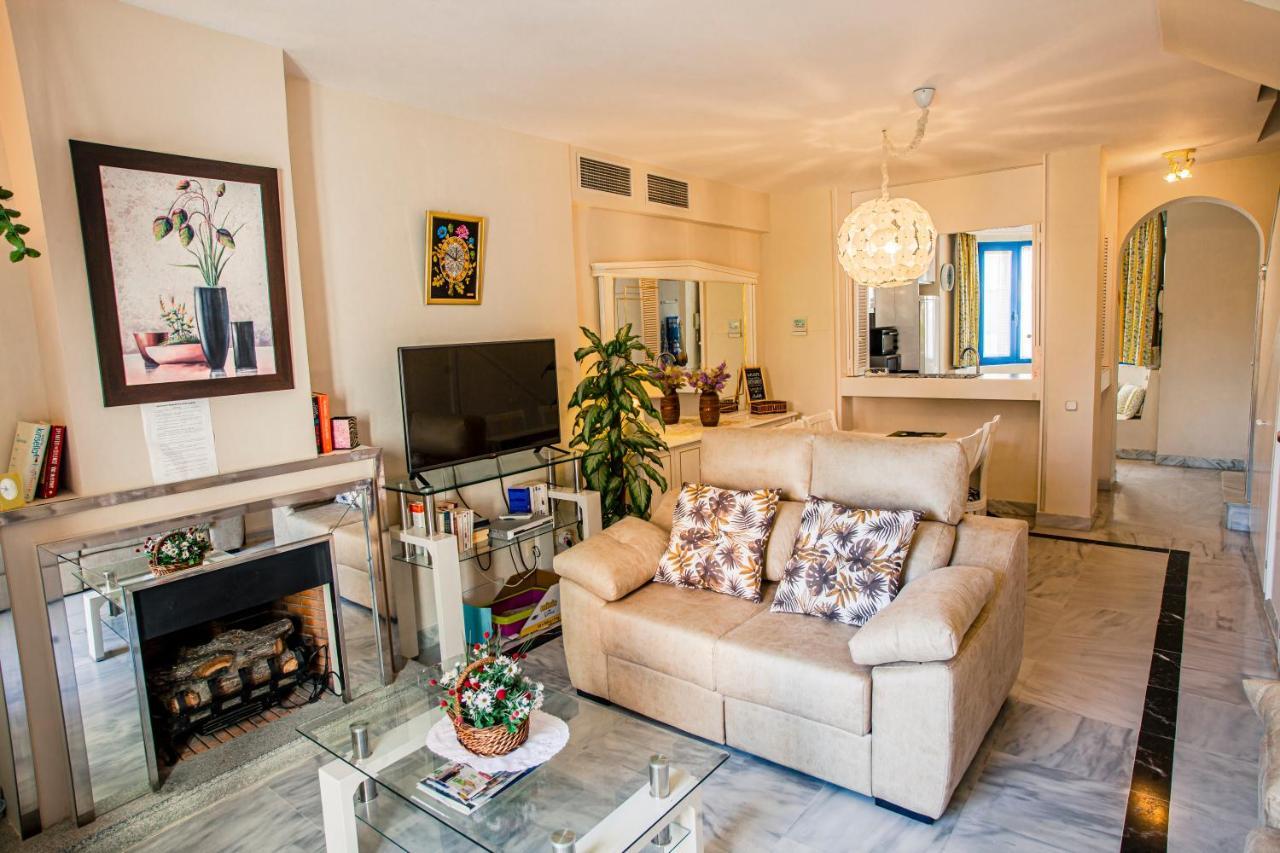 Duplex Apartment On The Beach 71 マルベーリャ エクステリア 写真
