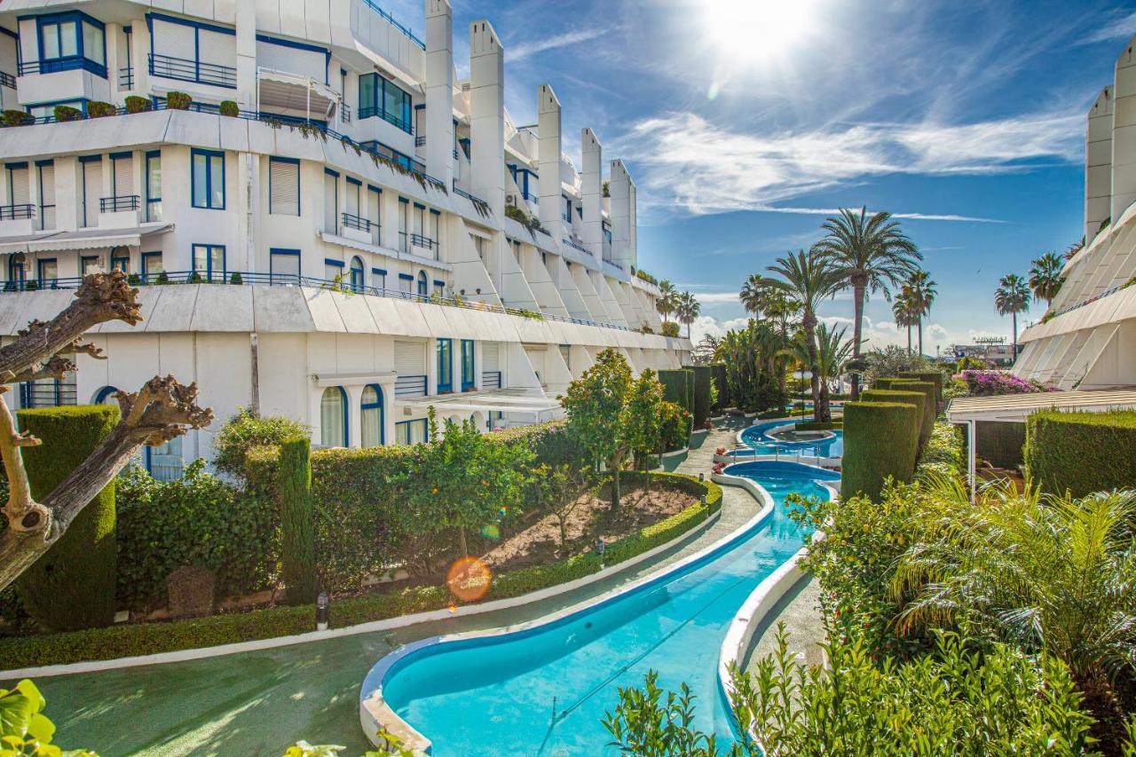Duplex Apartment On The Beach 71 マルベーリャ エクステリア 写真
