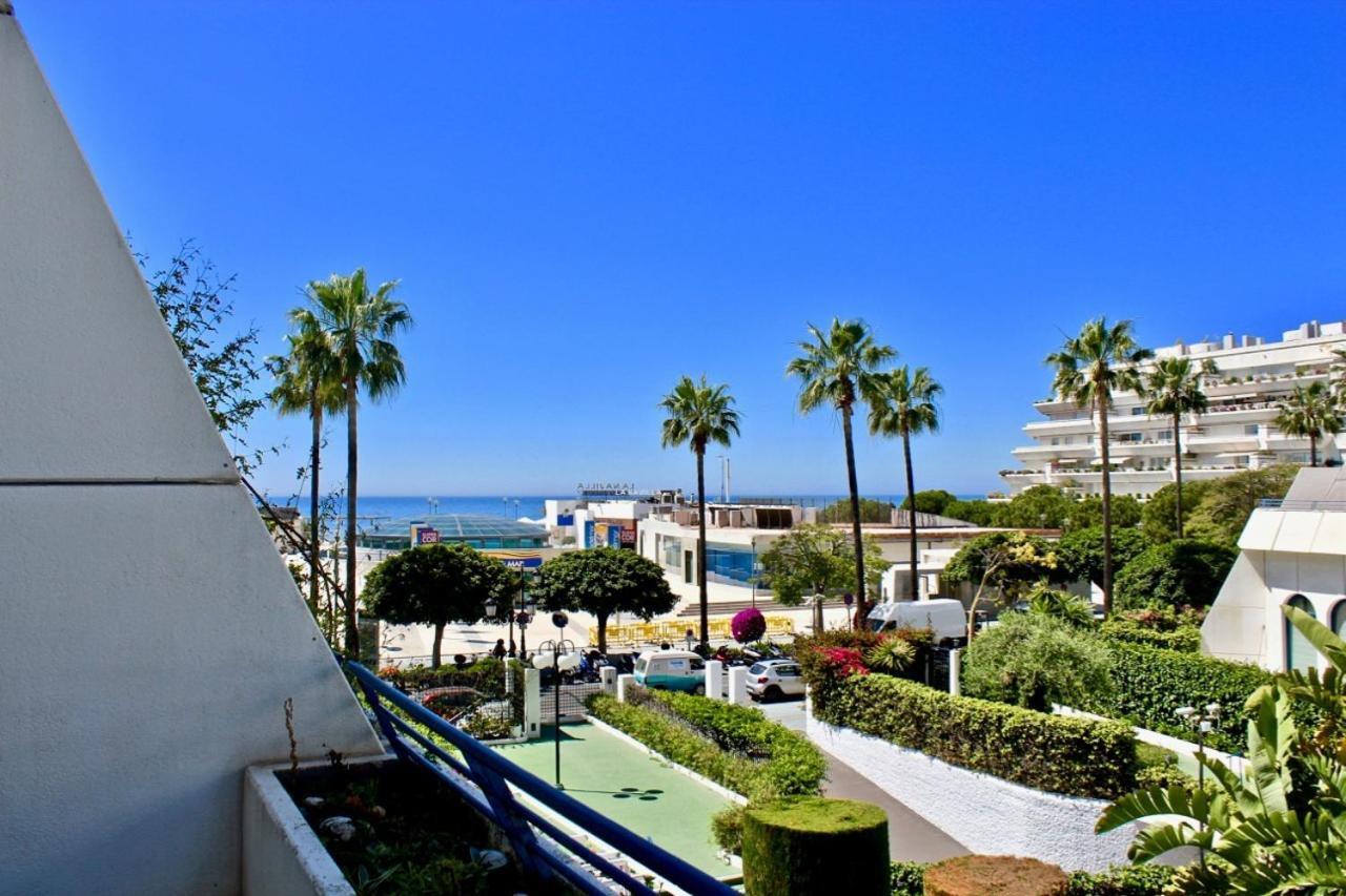 Duplex Apartment On The Beach 71 マルベーリャ エクステリア 写真